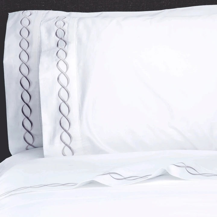 600 Thread Count Rope Embroidered Sheet Set