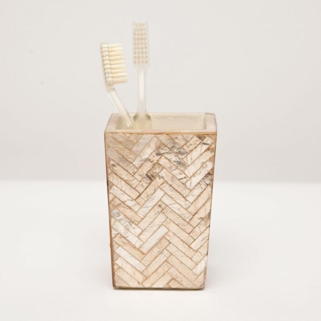 Handa Brush Holder